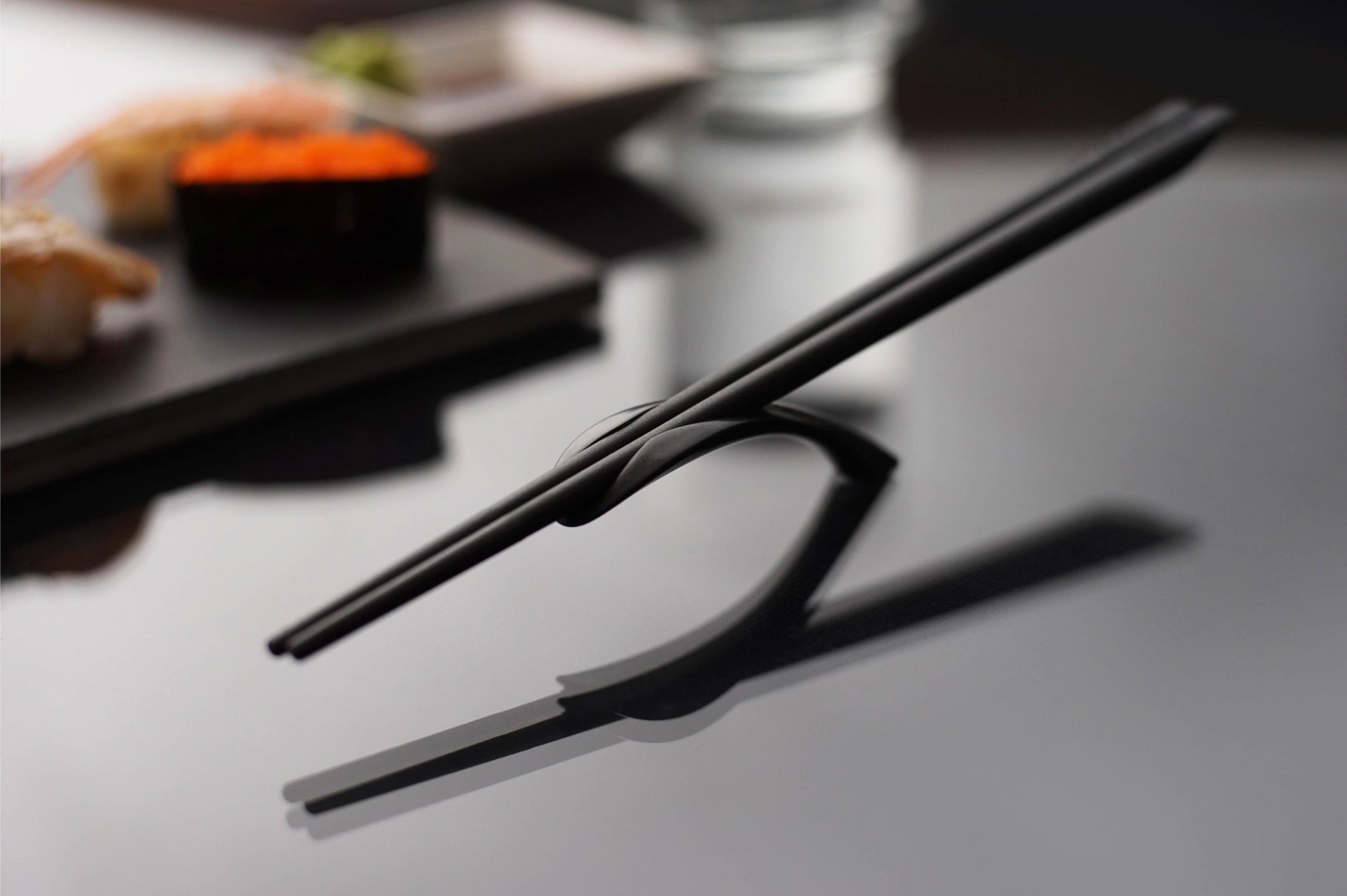 GeckoDesign ® Balanced chopsticks rest