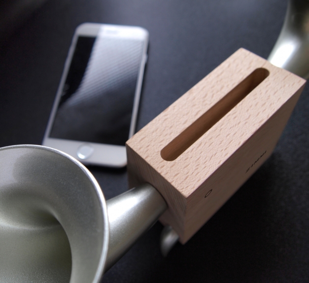 ZIMMA Horn Stand Speaker Wood+White For iPhone & Android 2